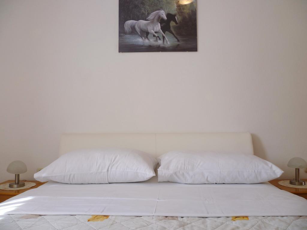 Apartments Sanda Tribunj Tribunj  Ngoại thất bức ảnh