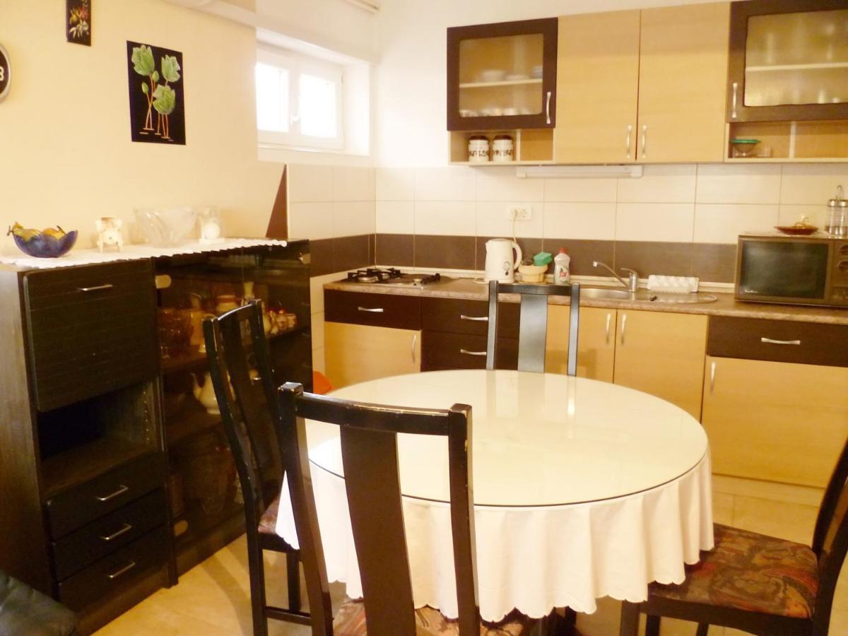 Apartments Sanda Tribunj Tribunj  Phòng bức ảnh